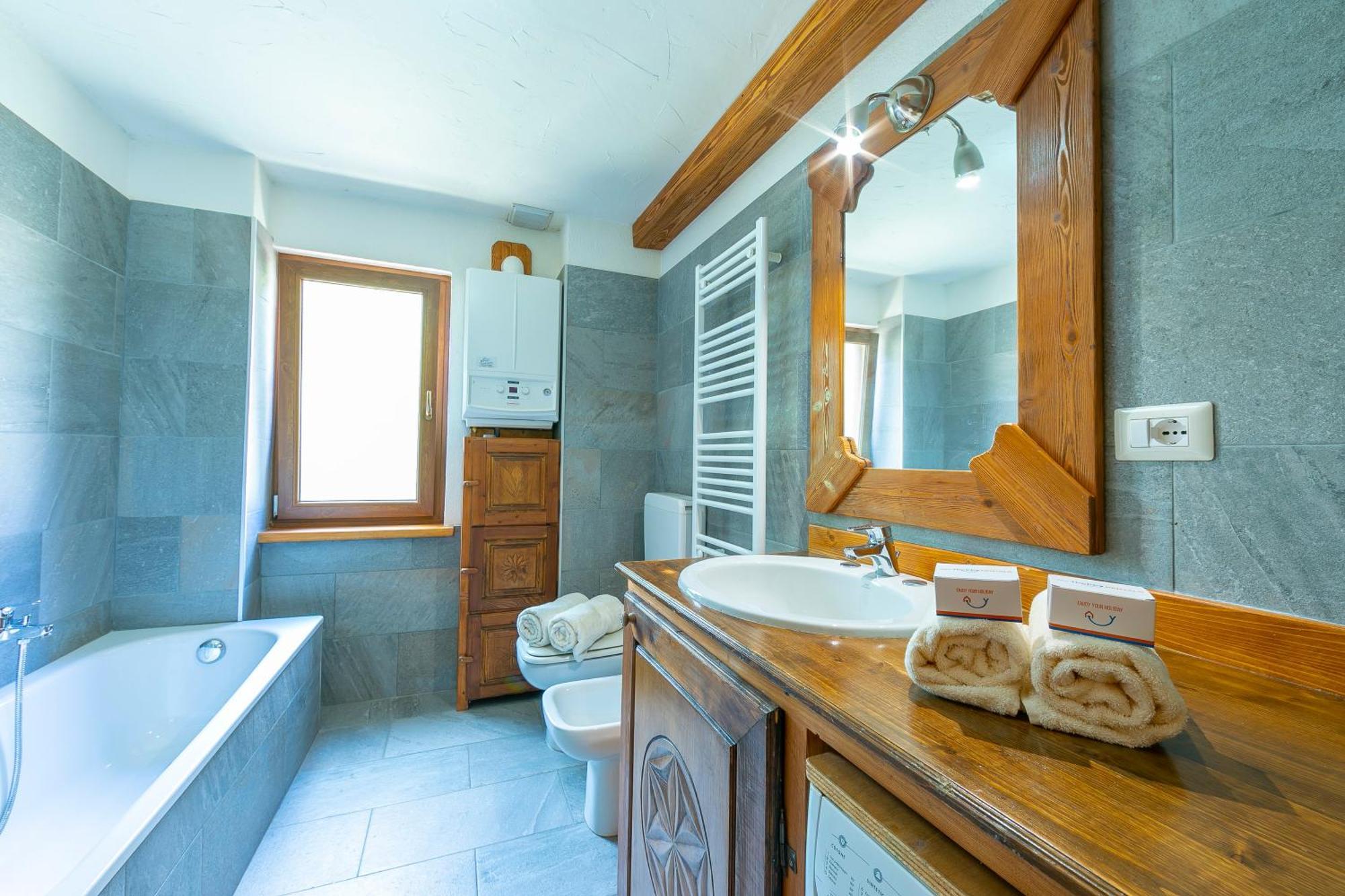 Miramonti 21 Ski In - Ski Out - Happy Rentals Oulx 外观 照片